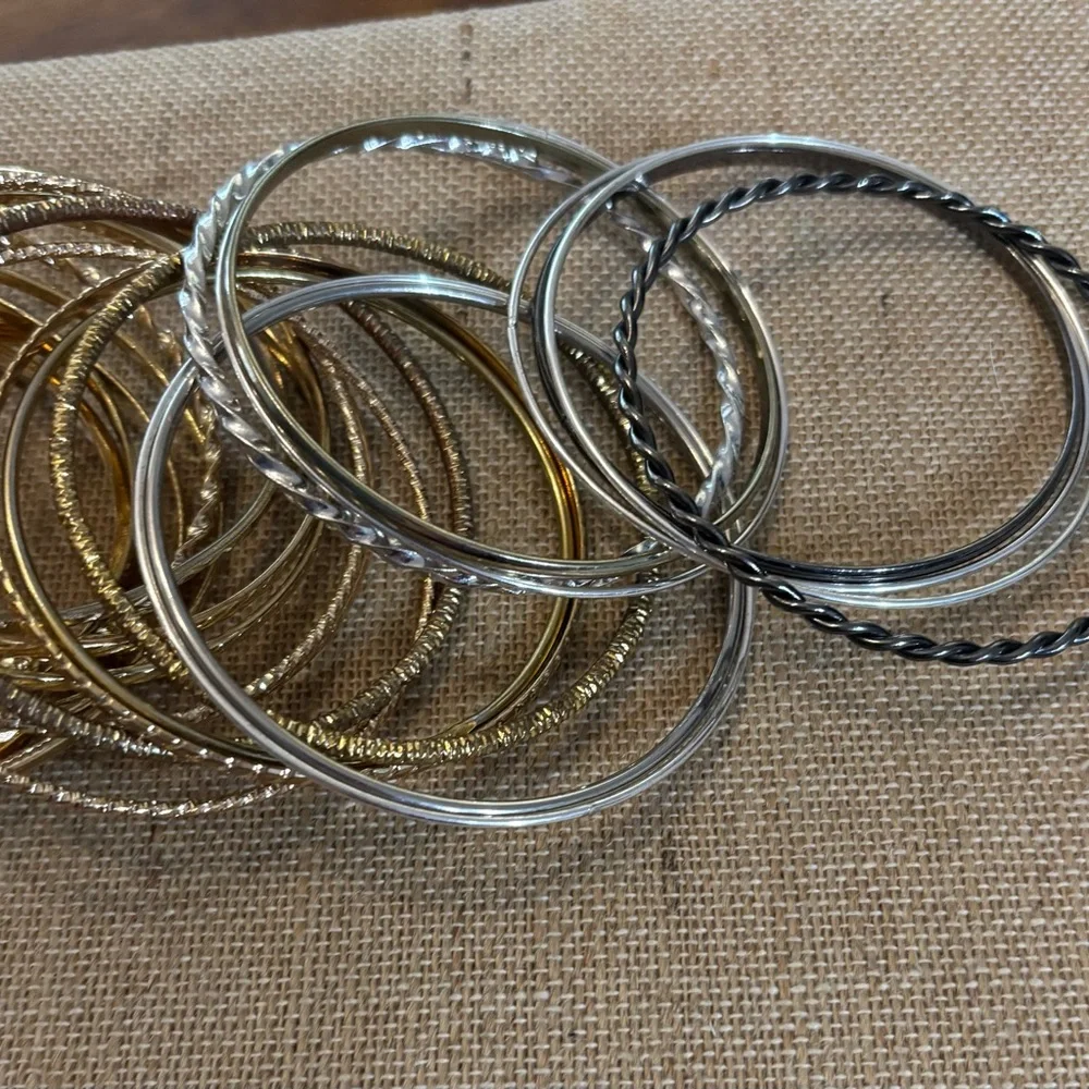 Lot Of 20 Gold And Silver Tone Bangle Bracelets